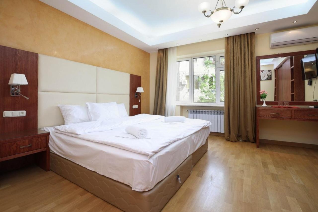 Stay Inn Apart-Hotel On Sayat-Nova Avenue Yerevan Bagian luar foto