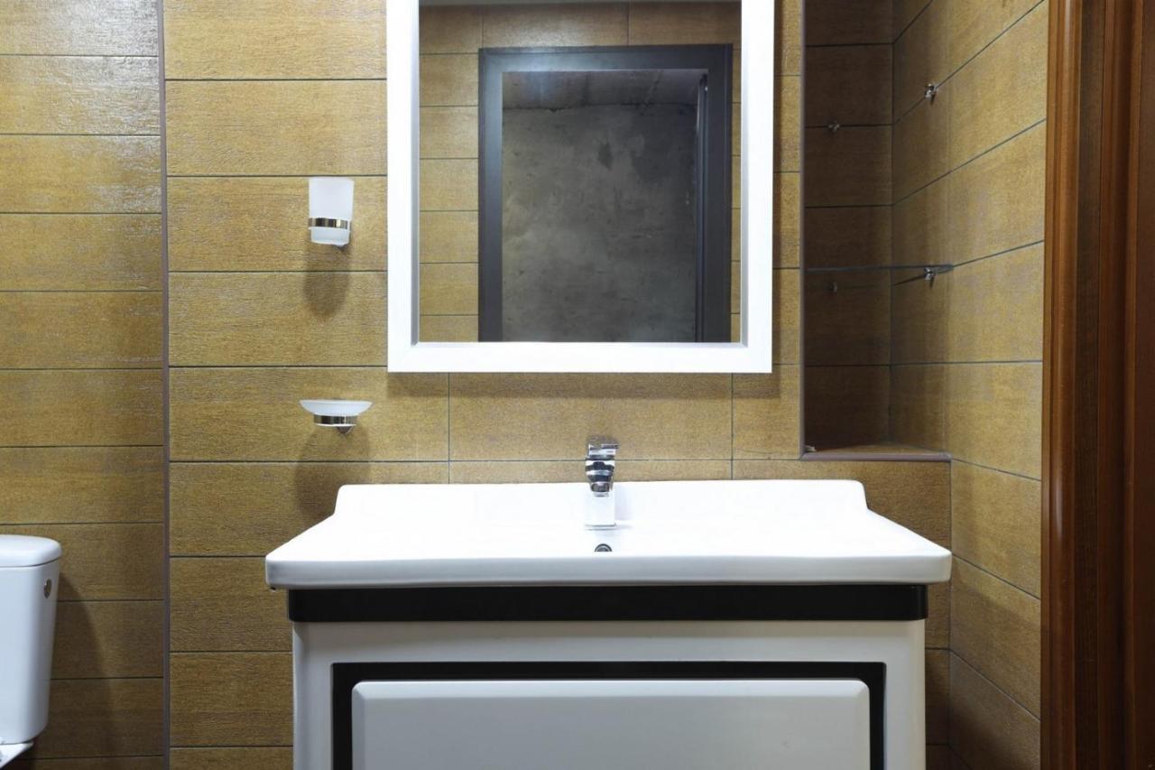 Stay Inn Apart-Hotel On Sayat-Nova Avenue Yerevan Bagian luar foto