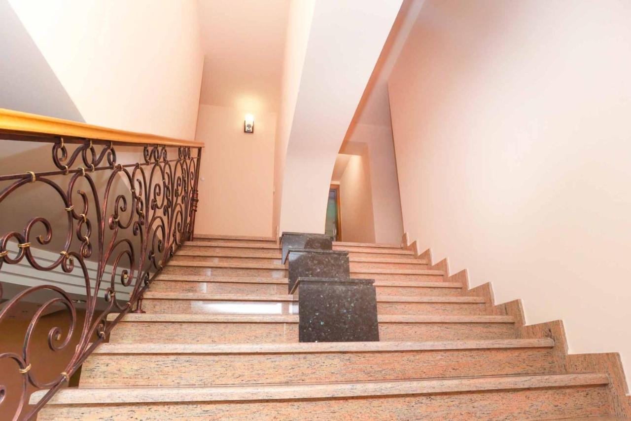 Stay Inn Apart-Hotel On Sayat-Nova Avenue Yerevan Bagian luar foto